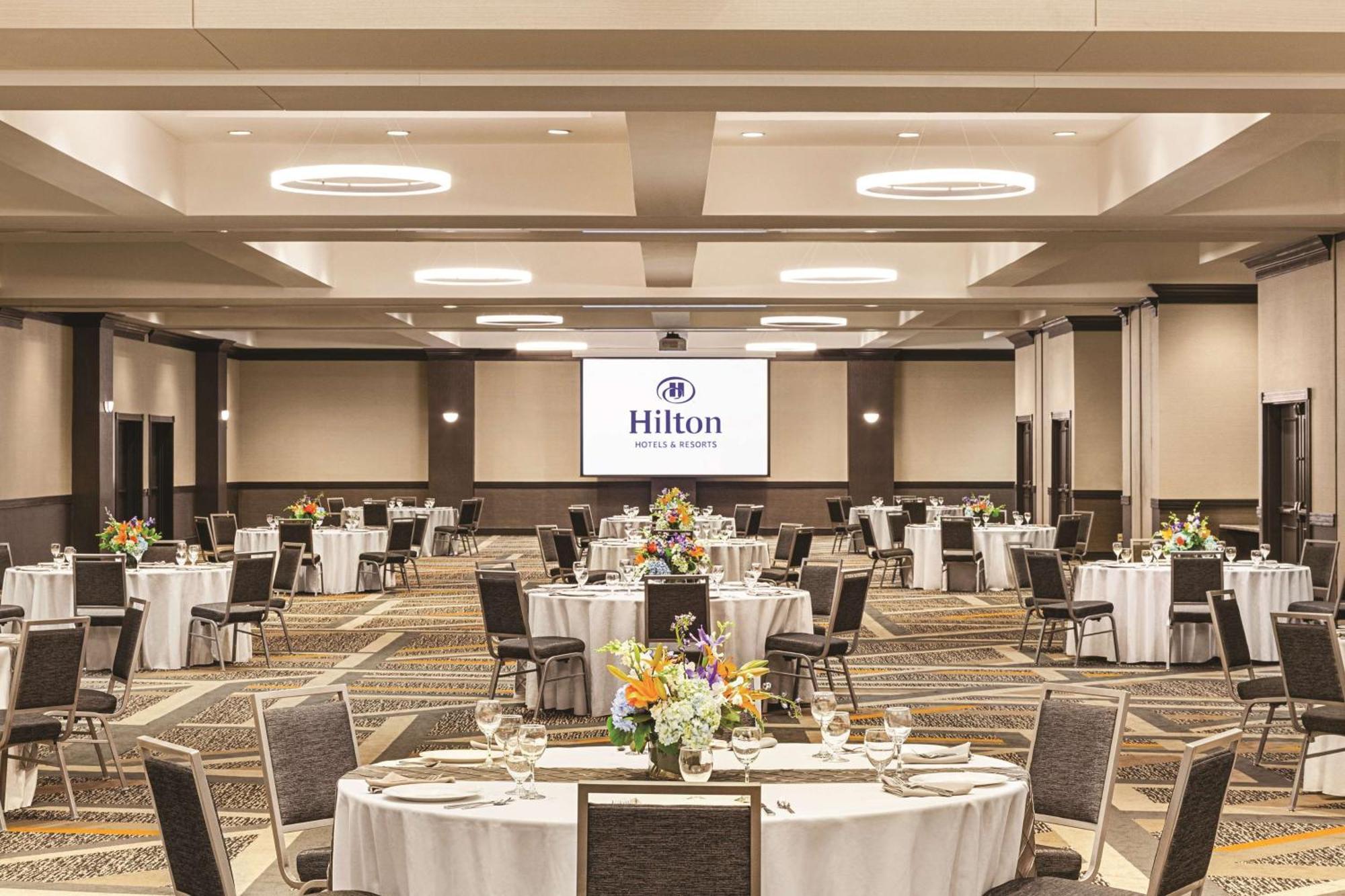 Hilton Knoxville Airport Alcoa Exterior photo