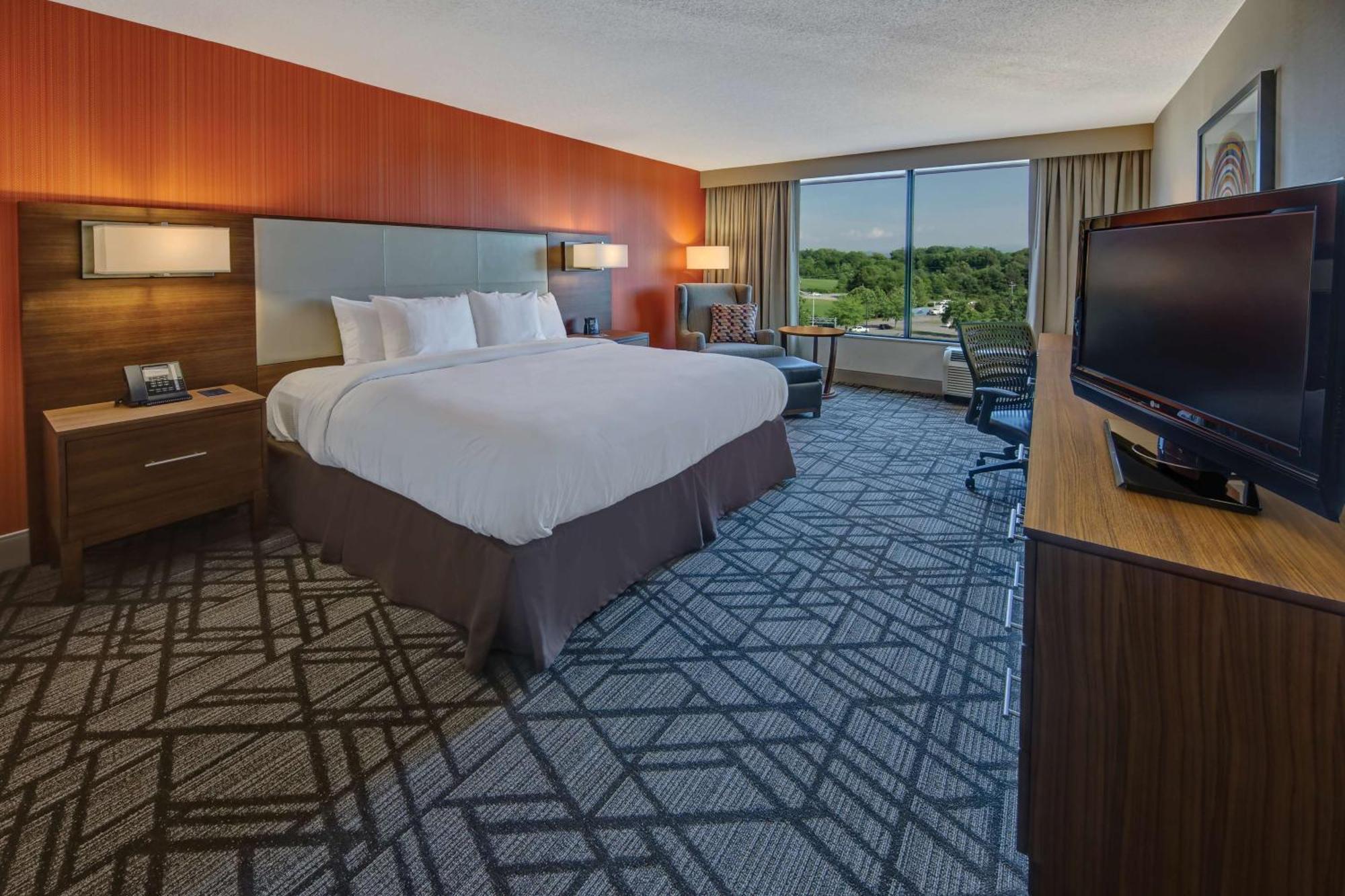 Hilton Knoxville Airport Alcoa Exterior photo