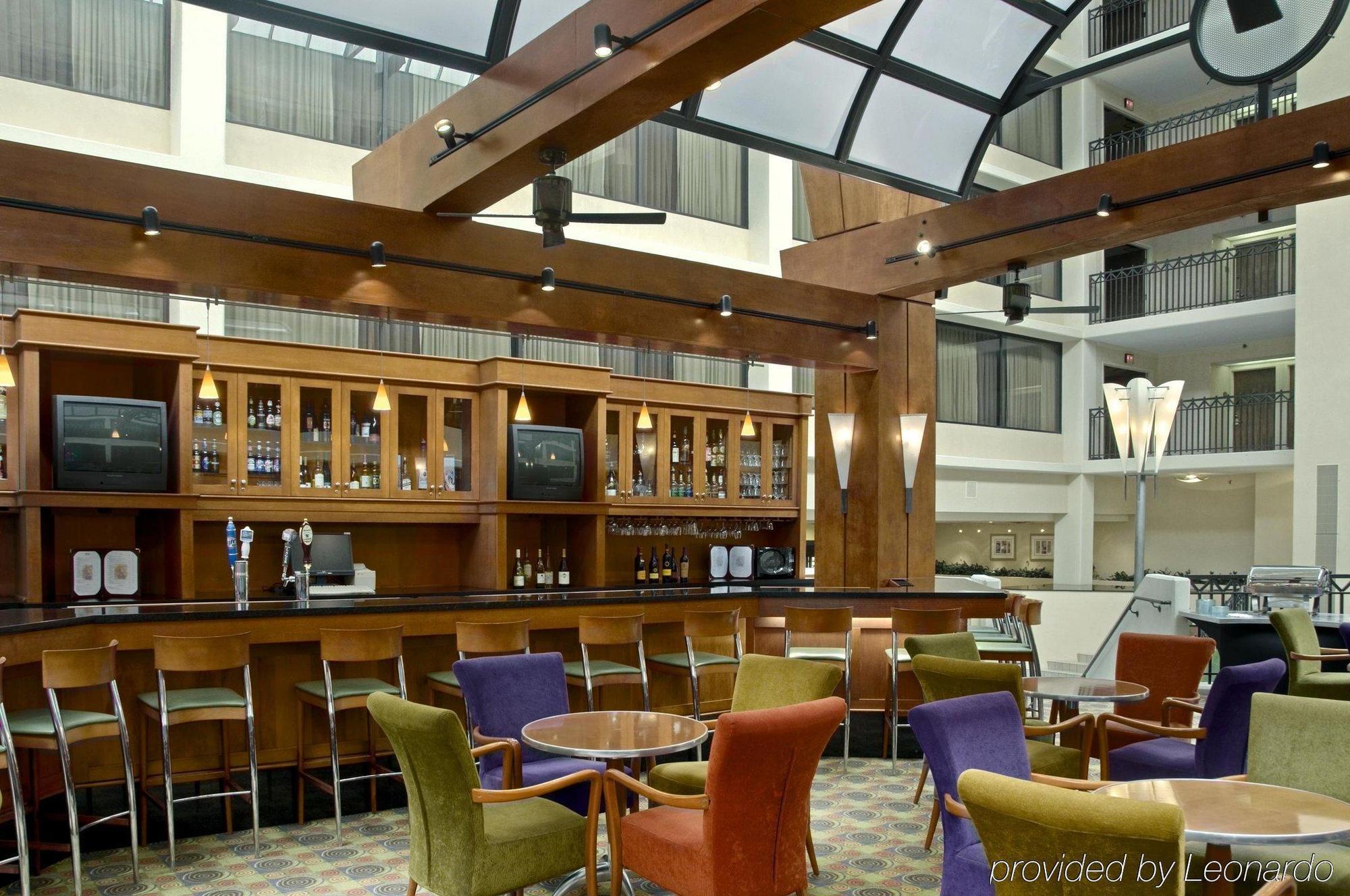Hilton Knoxville Airport Alcoa Exterior photo